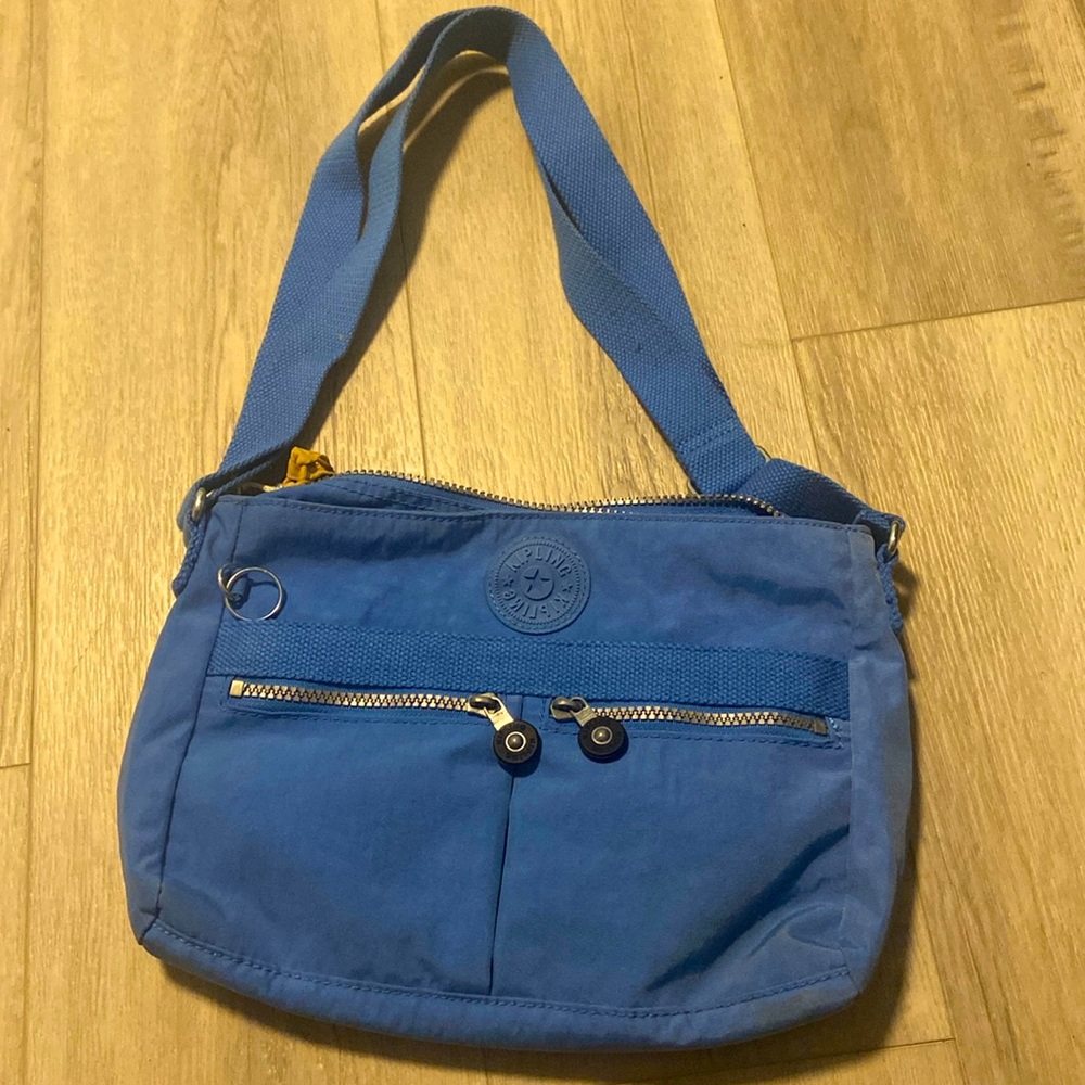 Shoulder bag